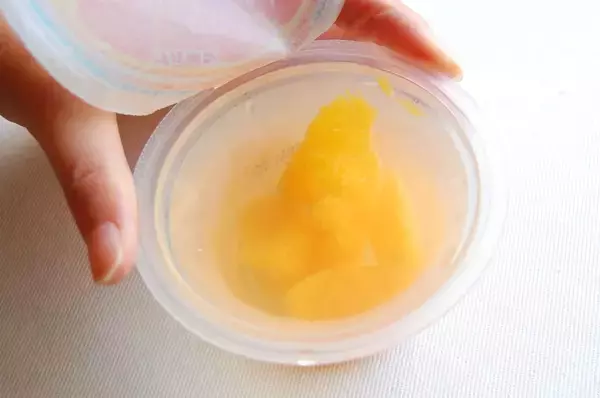 「汁が飛び散りやすい＆開けにくい「カップゼリーのフタ」をすんなり開ける方法を試してみた！」の画像