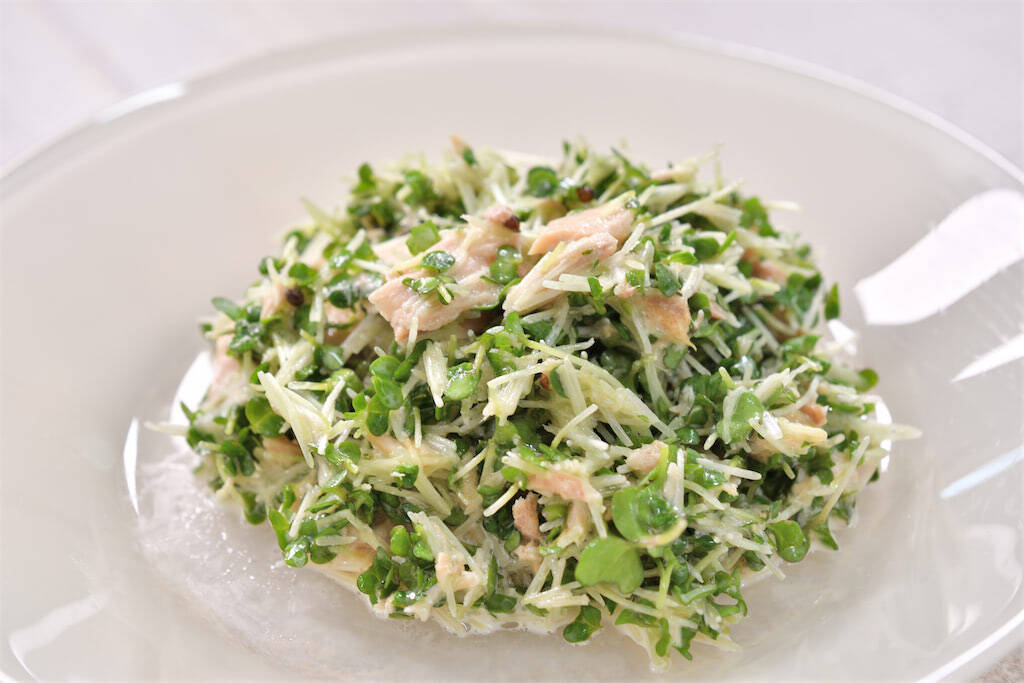 【青髪のテツ】ブロッコリースプラウトは「刻んで放置」が正解！話題の栄養成分を最大限に引き出す裏ワザ