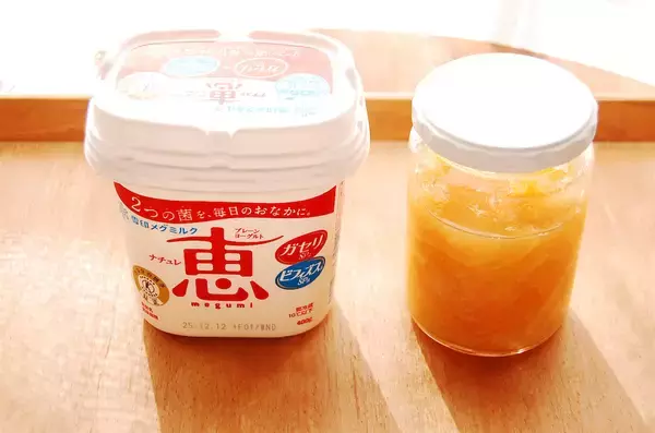 「【水切りだけで濃厚チーズケーキ風】作りおきの自家製「柑橘のさっと煮」で「ヨーグルトケーキ」作ってみた！」の画像