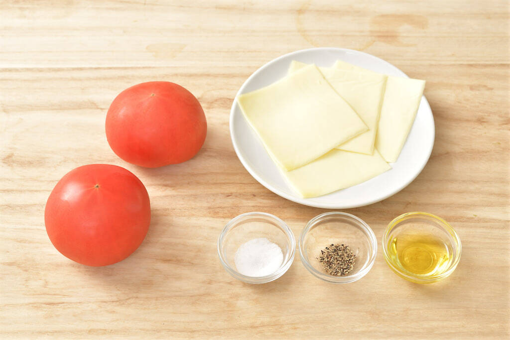 【農家直伝】トマト＆とけるチーズは間違いないヤツ「ぶ厚いトマトのジューシ～ステーキ」お肉いらずの満足感♡