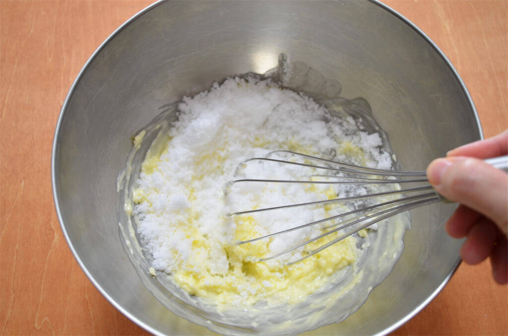 【キャベツクッキーってなんだ!?】バタークッキーにキャベツの千切り？なぜかポトフ風味で意外とイケる…！