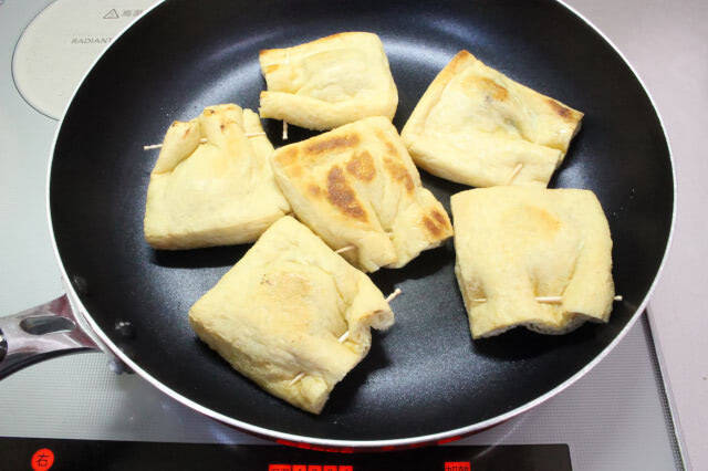 【納豆の最強アレンジ】チーズと一緒に油揚げに詰める!?「油揚げの納豆チーズきんちゃく」作ってみた！激ウマ!!