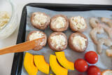 「【自家製ガーリックバター】玉ねぎ＆パン粉混ぜて旨味キープ♪野菜やエビにのせて焼いてみた！【農家直伝】」の画像7