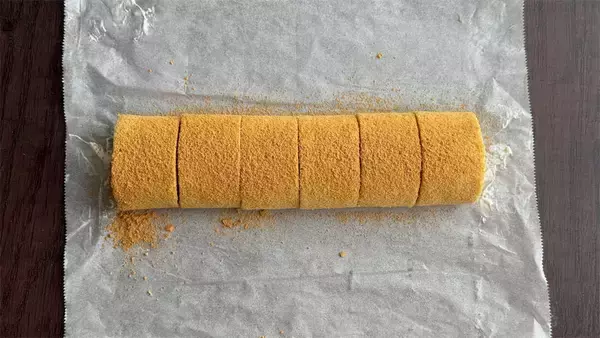 「【きな粉好き必食！】米粉でふんわり「きな粉ロールケーキ」はあんこ×生クリームが絶品♡【元パティシエ直伝】」の画像