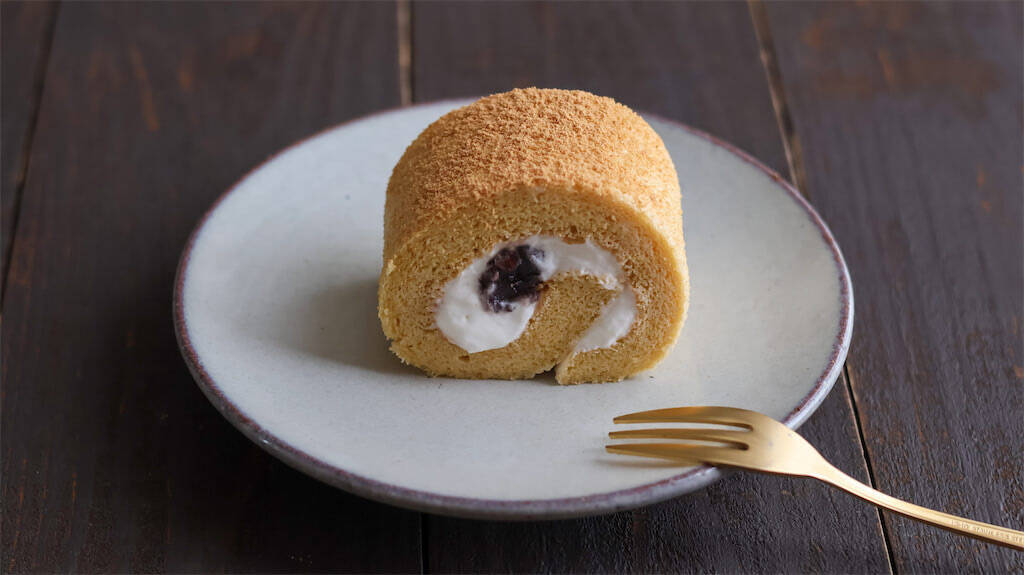 【きな粉好き必食！】米粉でふんわり「きな粉ロールケーキ」はあんこ×生クリームが絶品♡【元パティシエ直伝】