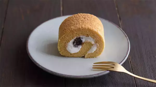 「【きな粉好き必食！】米粉でふんわり「きな粉ロールケーキ」はあんこ×生クリームが絶品♡【元パティシエ直伝】」の画像