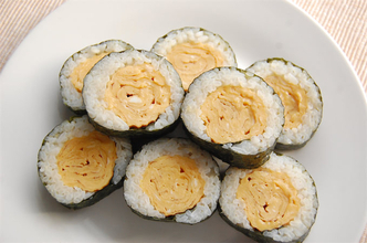 シンプルにめっちゃ美味しいヤツ！「厚焼き玉子巻き寿司」に挑戦♪お花見や行楽にも！