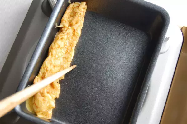 「シンプルにめっちゃ美味しいヤツ！「厚焼き玉子巻き寿司」に挑戦♪お花見や行楽にも！」の画像