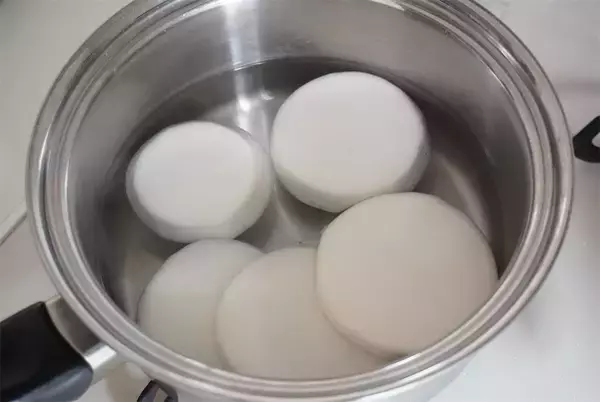 「【フライ界にニューフェイス登場】なんと揚げるのは「かぶ」！ジュワワ～っと甘エキスしたたる♡【農家直伝】」の画像