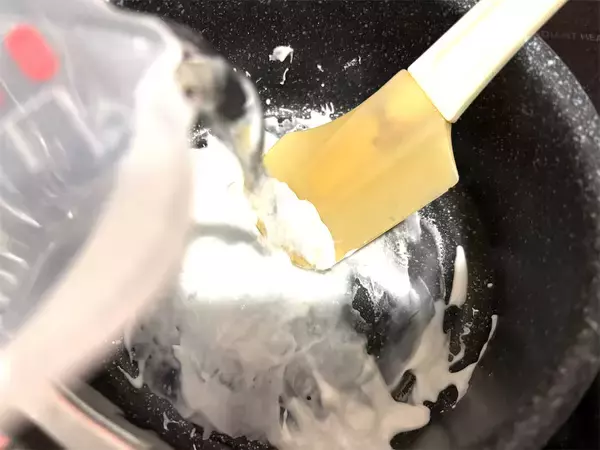 「【葛根湯を手作り!?】寒気するので「漢方薬風ドリンク」作ってみた！くず粉にしょうが、シナモンでポカポカ♡」の画像