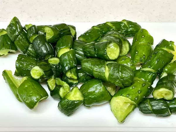 「【雷干しで食感パリッパリ】昭和初期の「干しレシピ」で極上のきゅうりの漬け物作ってみた！無限に噛んでたい♪」の画像