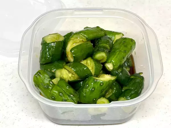 「【雷干しで食感パリッパリ】昭和初期の「干しレシピ」で極上のきゅうりの漬け物作ってみた！無限に噛んでたい♪」の画像