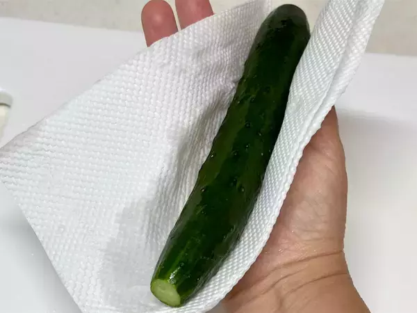 「【雷干しで食感パリッパリ】昭和初期の「干しレシピ」で極上のきゅうりの漬け物作ってみた！無限に噛んでたい♪」の画像