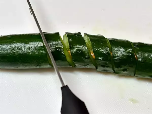 「【雷干しで食感パリッパリ】昭和初期の「干しレシピ」で極上のきゅうりの漬け物作ってみた！無限に噛んでたい♪」の画像