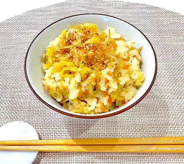 「炒めねぎたっぷりな「混ぜご飯」が香ばしすぎる件♪焦がししょうゆとじゃこで香りの宝石箱や～【農家直伝】」の画像