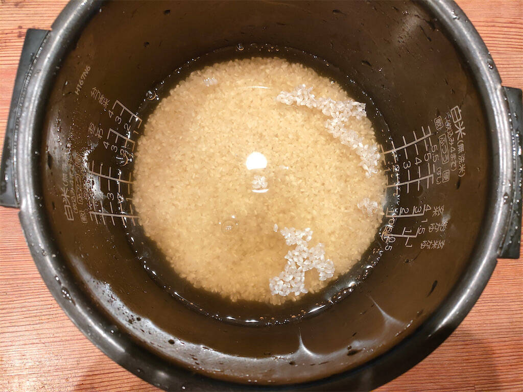 【一石二鳥】肉じゃがとご飯で「ハイブリッドな炊き込みご飯」作ってみた！煮込まずホクッ【農家直伝】