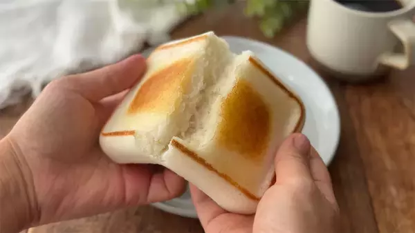 「【10分で米粉パン完成】レンジで「米粉の食パントースト風」ができる！サクもち神食感♡【元パティシエ直伝】」の画像