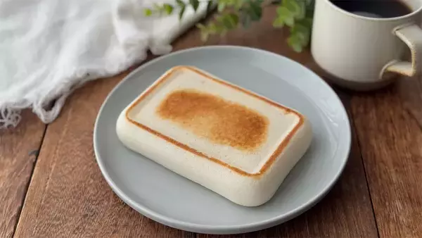 「【10分で米粉パン完成】レンジで「米粉の食パントースト風」ができる！サクもち神食感♡【元パティシエ直伝】」の画像