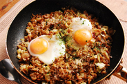 【リュウジのマルちゃん焼そばを最強にする方法】に挑戦！麺もキャベツも豚肉も徹底的に細かく切れ！