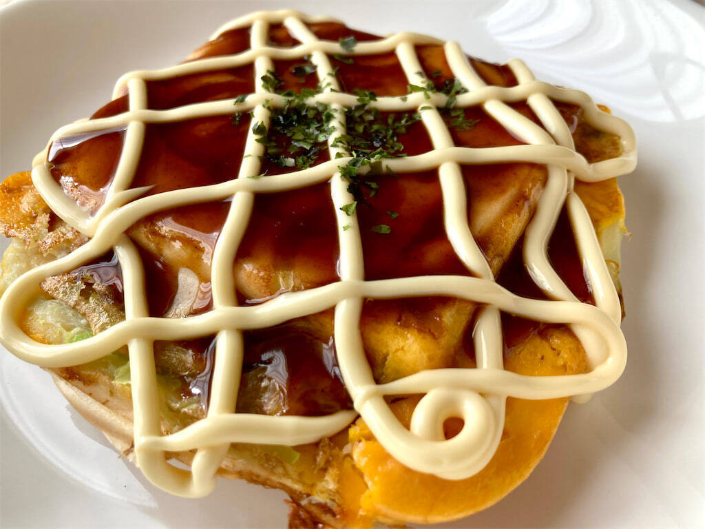新宿中村屋の「天成肉饅」をプレスして「お好み焼き肉まん」作ってみた！上質なお好み焼き感がスゴい！