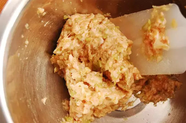 「【のどに優しい10分レシピ】とぅるん♪と食べやすい「ワンタンスープ」作ってみた！【管理栄養士直伝】」の画像