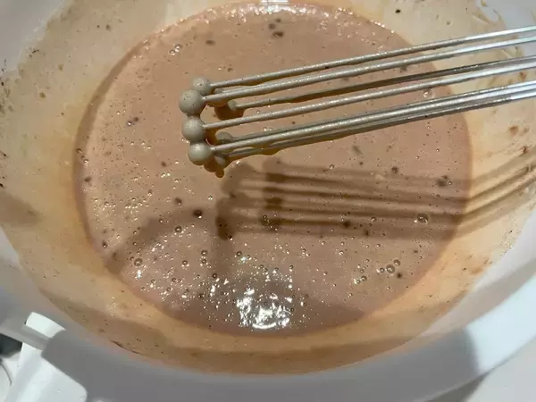 「ダイソー「8本スティックの泡立て器」が菜箸と泡立て器のいいとこどり＆洗いやすくてコンパクト収納な件」の画像