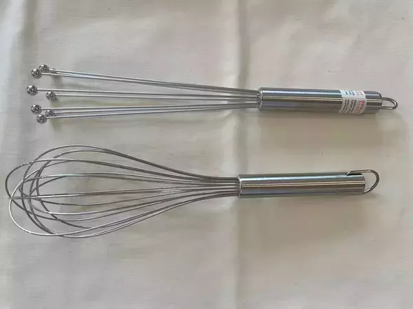 「ダイソー「8本スティックの泡立て器」が菜箸と泡立て器のいいとこどり＆洗いやすくてコンパクト収納な件」の画像