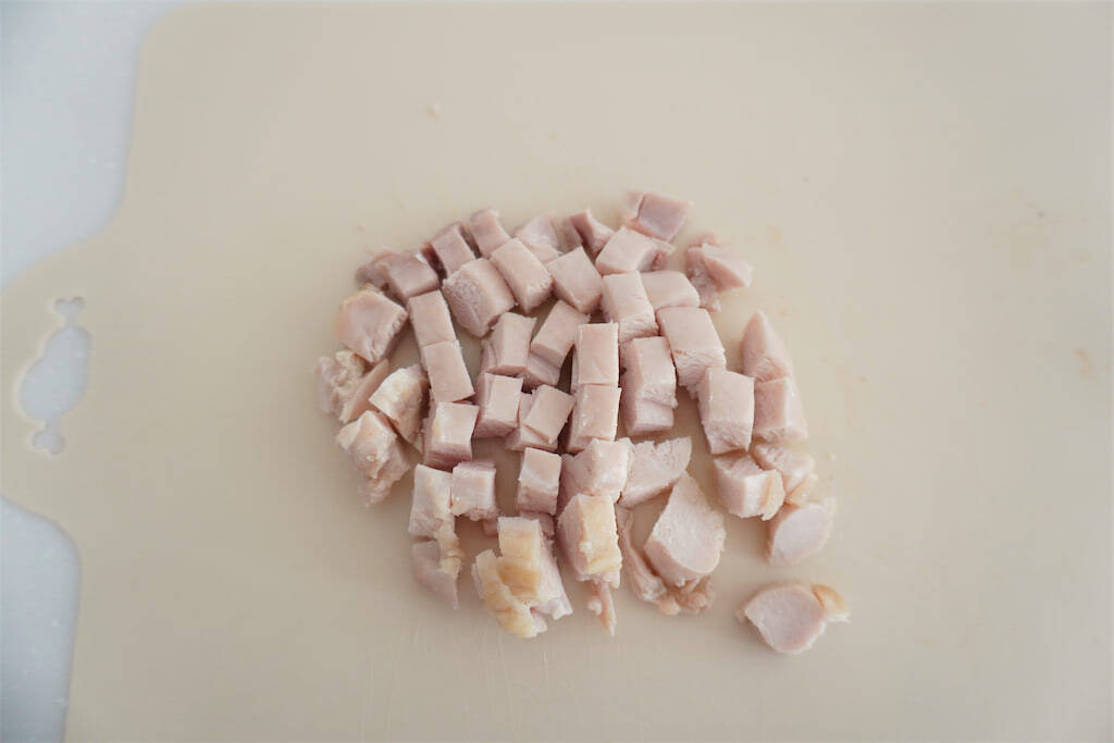 【カット野菜に混ぜるだけ】タイパも栄養も最強♪フジッコの蒸し大豆で「ごちそうサラダ」2種作ってみた！