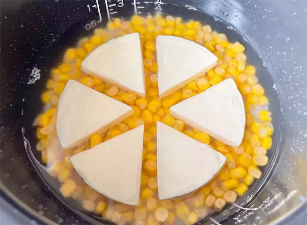 【11月11日は「チーズの日」】６Ｐチーズを丸ごとドボンする「バタコご飯」作ってみた♪ご飯にトロッとなじむ～♡