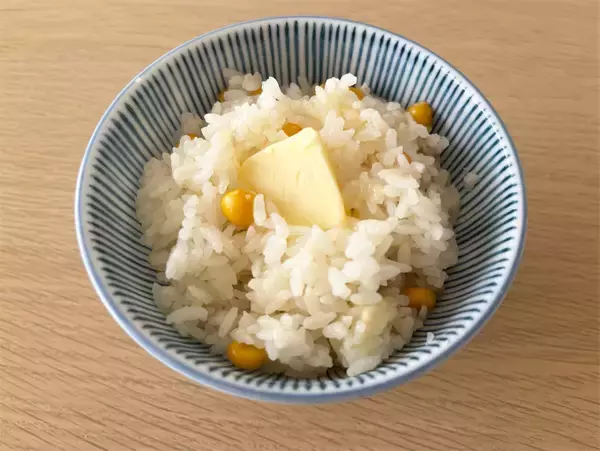 「【11月11日は「チーズの日」】６Ｐチーズを丸ごとドボンする「バタコご飯」作ってみた♪ご飯にトロッとなじむ～♡」の画像