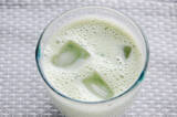 「【小松菜×バナナで栄養ドリンク完成】食欲ない日の元気チャージにスムージー作ってみた！むしろ毎日これがいい♪」の画像8