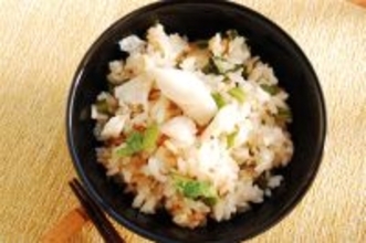 【タラのダシ濃厚♡】切り身のせて炊くだけ「タラの炊き込みご飯」作ってみた♪生臭くない！旨味半端ない!!
