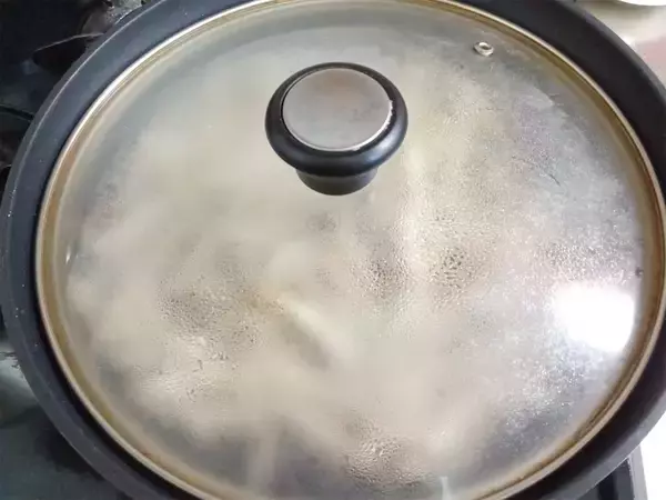 「【農家直伝】いつものきんぴらに「じゃこ」を足したら…おいしさ突き抜けた！2種の油使いが決め手なの♪」の画像