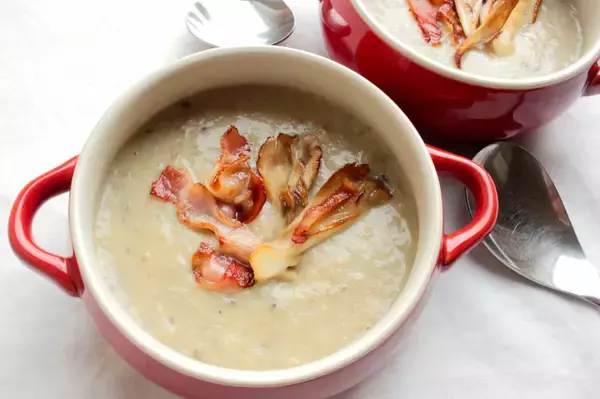 「【旬のきのこを贅沢に4種も使えば…】絶対旨いやん♡素材のピュアな味わい「きのこのポタージュ」作ろう」の画像