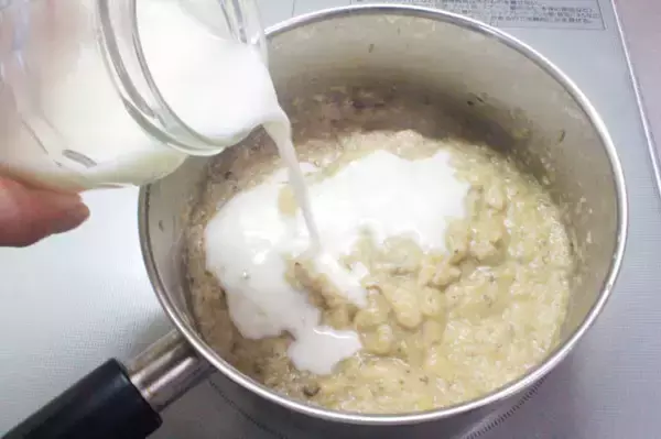 「【旬のきのこを贅沢に4種も使えば…】絶対旨いやん♡素材のピュアな味わい「きのこのポタージュ」作ろう」の画像