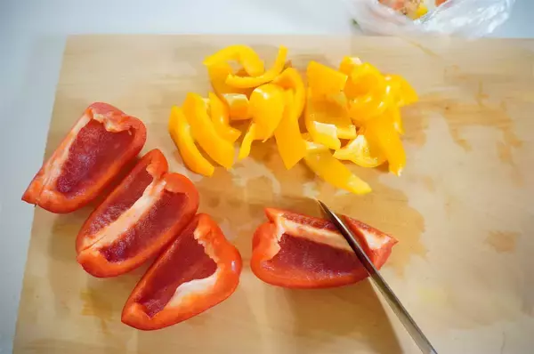 「【ルウなしでこのコク!?】ヨーグルトで煮込む本格「夏野菜たっぷりカレー」作ってみた！とろ旨なすが主役級♪」の画像