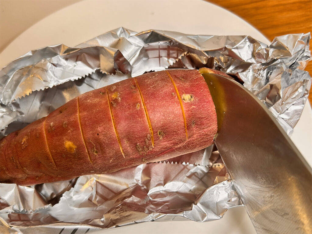 【甘じょっぱループ♡】あの映えすぎるポテト料理を「さつまいも」で作ってみた！チーズ＆蜂蜜がグッジョブ♪