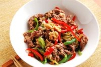 【管理栄養士直伝の養生レシピ】10分で完成♪冷えと疲れは「牛肉とパプリカの中華炒め」でおいしく撃退しない？
