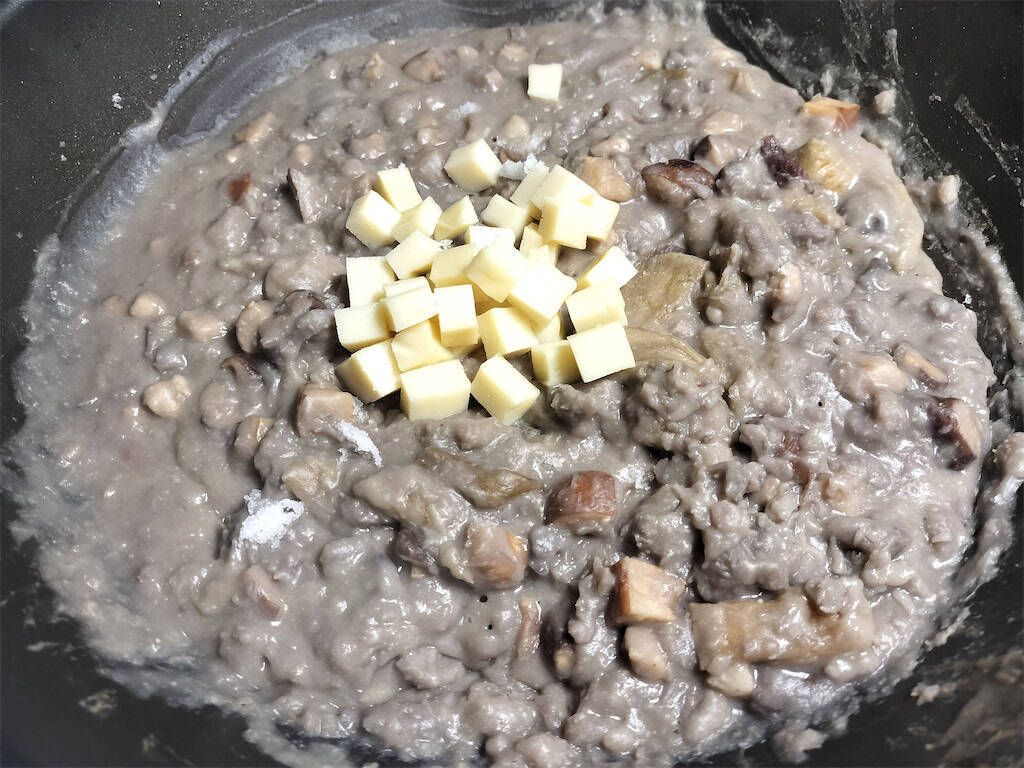 【絶品！郷土メシ】沖縄の謎料理「ドゥルワカシー」作ってみた！見た目「泥」なのにウマすぎるんだが…