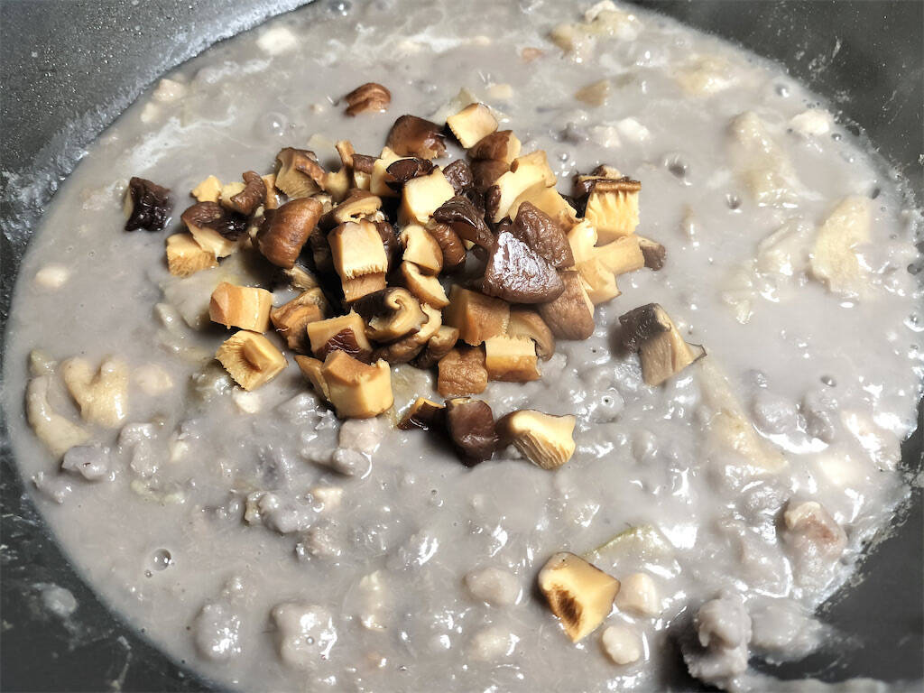 【絶品！郷土メシ】沖縄の謎料理「ドゥルワカシー」作ってみた！見た目「泥」なのにウマすぎるんだが…