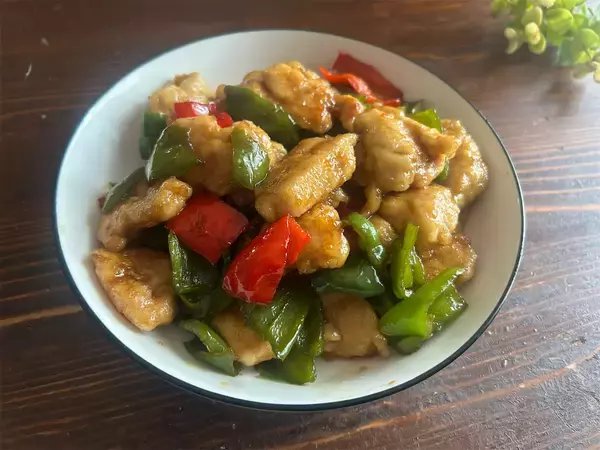 「【鶏むね肉もうパサつかない】砂糖水に1時間漬けるだけ!?驚くほどソフト＆ジューシーに♡【冷めてもフワッフワ】」の画像