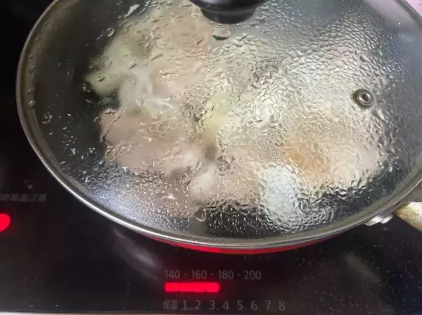 「【鶏むね肉もうパサつかない】砂糖水に1時間漬けるだけ!?驚くほどソフト＆ジューシーに♡【冷めてもフワッフワ】」の画像