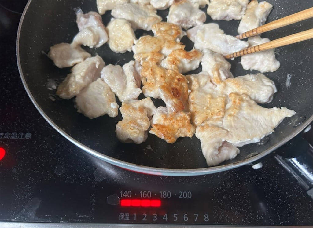 【鶏むね肉もうパサつかない】砂糖水に1時間漬けるだけ!?驚くほどソフト＆ジューシーに♡【冷めてもフワッフワ】