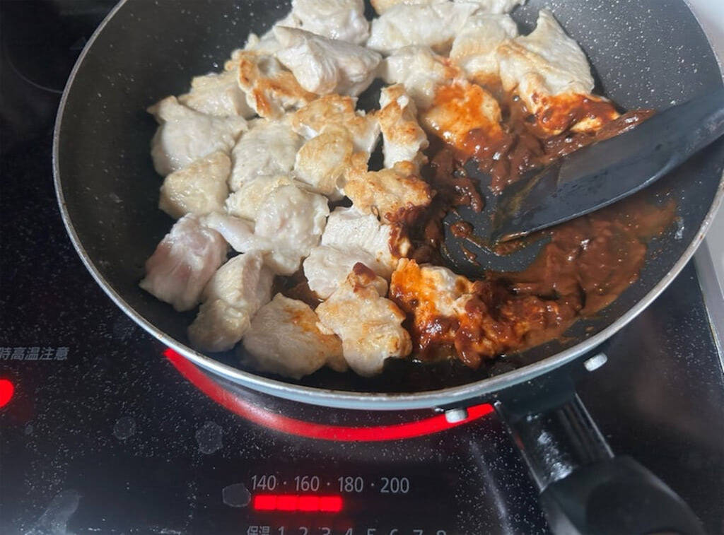 【鶏むね肉もうパサつかない】砂糖水に1時間漬けるだけ!?驚くほどソフト＆ジューシーに♡【冷めてもフワッフワ】