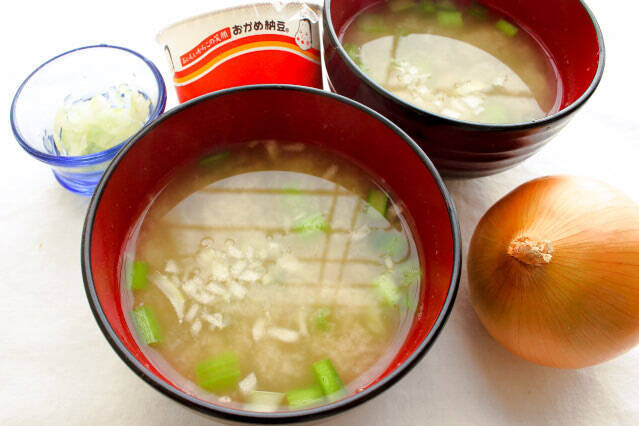 納豆汁に「みじん切り玉ねぎ」後のせしてみた！とろっと優しくてフレッシュ♪【血液サラサラ栄養素もマシマシ】