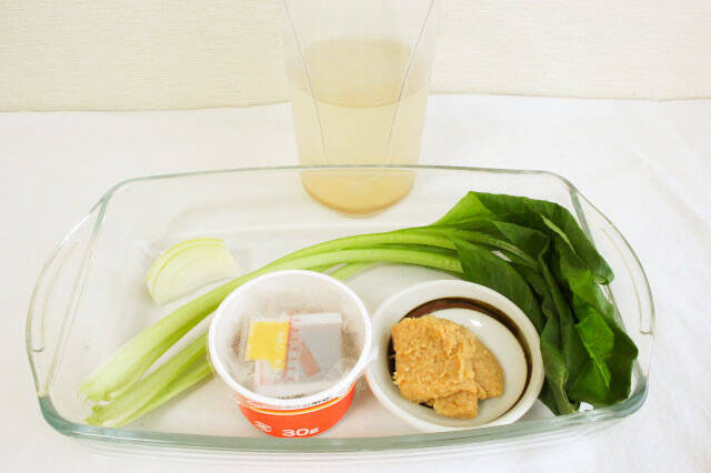 納豆汁に「みじん切り玉ねぎ」後のせしてみた！とろっと優しくてフレッシュ♪【血液サラサラ栄養素もマシマシ】