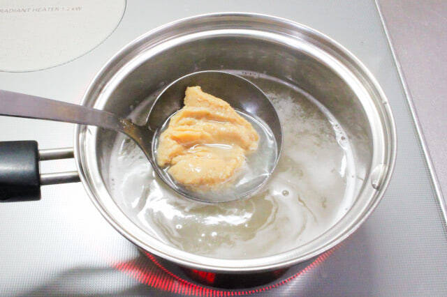 納豆汁に「みじん切り玉ねぎ」後のせしてみた！とろっと優しくてフレッシュ♪【血液サラサラ栄養素もマシマシ】