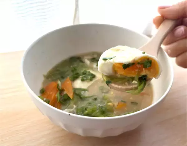 【グレードアップ版みそ汁】キャベツと卵を入れる「粕汁」作ってみた！暑いくらいにあったまるぞ♪