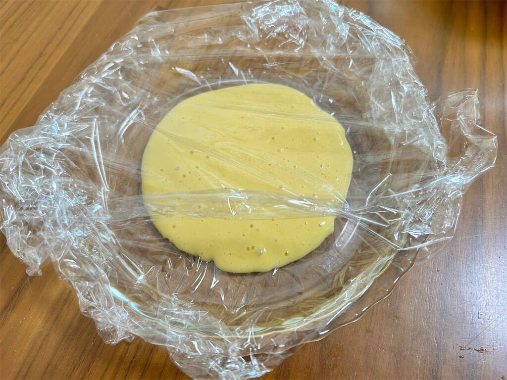 【レンチン一発！】爆速スイーツ「苺のオムレット」作ってみた♪ラップの裏ワザでクリーム挟みやす～い♪