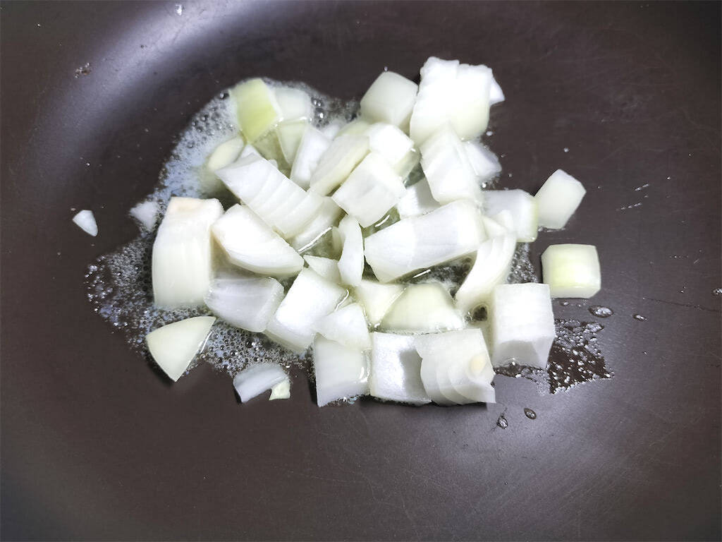 まさかのマリアージュ♡さつまいもがアサリの出汁と出会う「秋のクラムチャウダー」は旨くて甘くてコクも凄っ